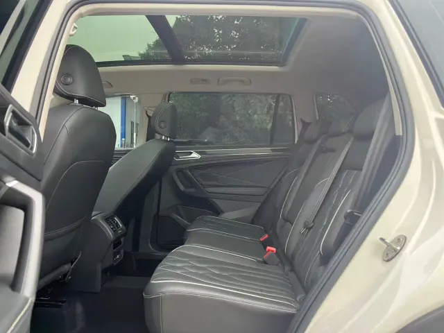 Volkswagen Tiguan L — Фото автомобиля 6