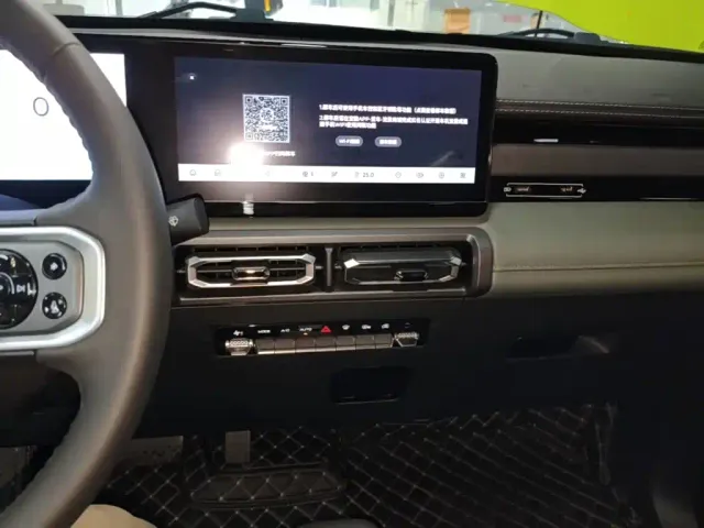 Baojun Yep — Фото автомобиля 12