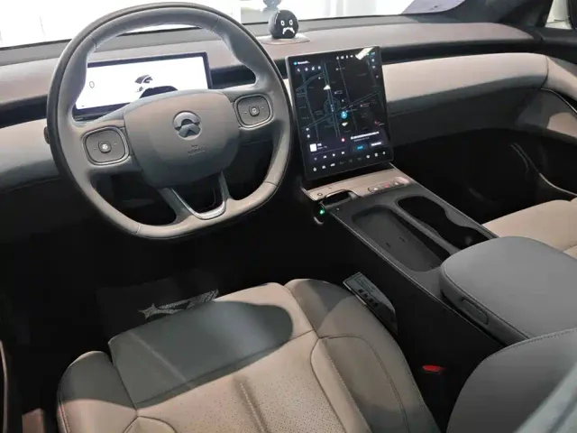 Nio ET5 Touring — Фото автомобиля 12