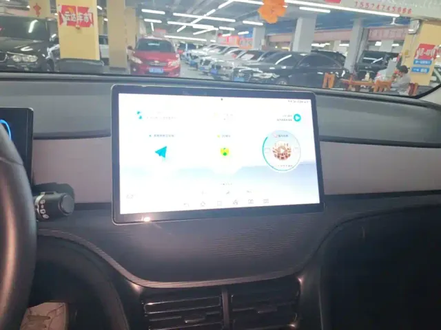 BYD Seal 05 DM-i — Фото автомобиля 12