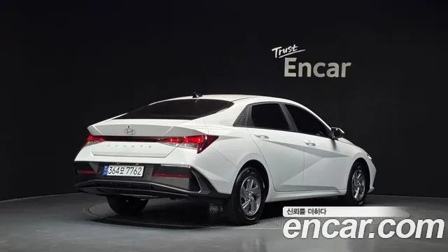 Hyundai Avante — Фото автомобиля 2