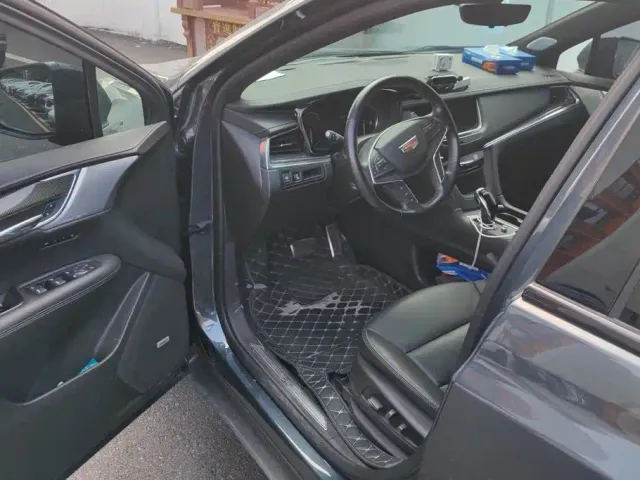 Cadillac XT5 — Фото автомобиля 9
