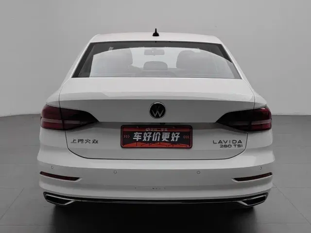 Volkswagen Lavida — Фото автомобиля 4