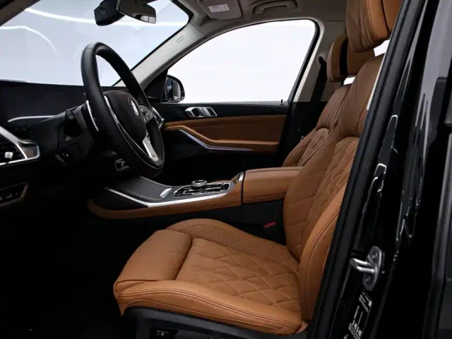 BMW X7 — Фото автомобиля 14