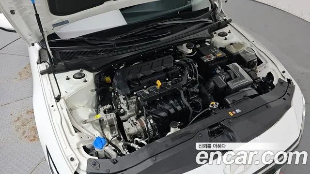Hyundai Avante CN7 — Фото автомобиля 6