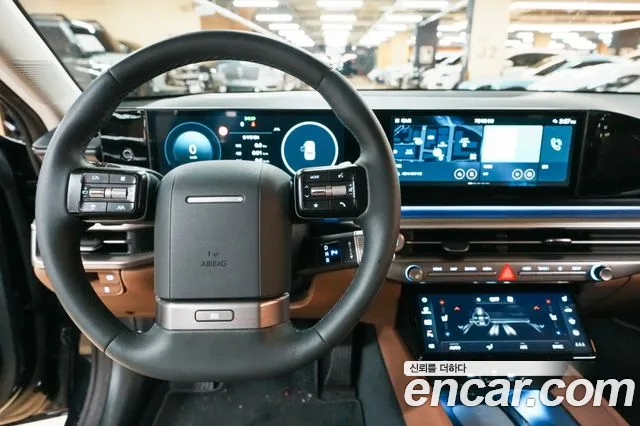 Hyundai Grandeur Grandeur (GN7) 2.5 Бензин 2WD — Фото автомобиля 15