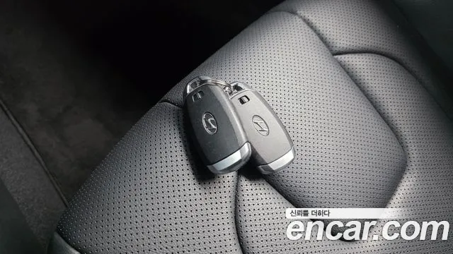 Hyundai Avante CN7 — Фото автомобиля 30