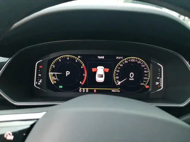 Volkswagen Passat — Фото автомобиля 12