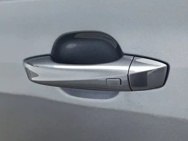 Roewe RX5 — Фото автомобиля 18