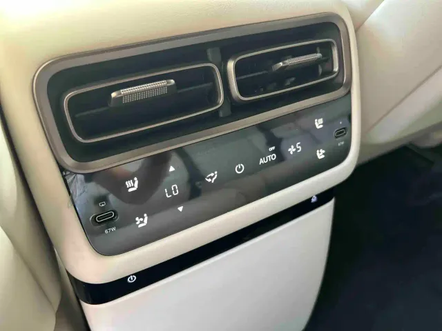 Li Auto i6 — Фото автомобиля 15