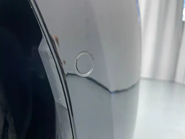 Tesla Model 3 — Фото автомобиля 24