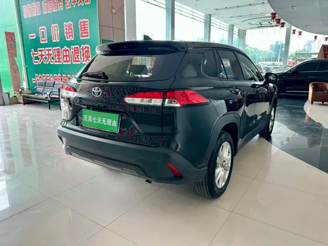 Toyota Corolla Cross — Фото автомобиля 9