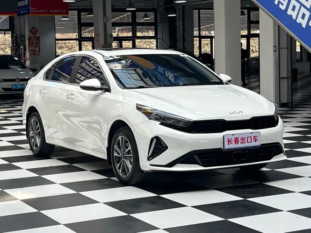 Kia K3 — Фото автомобиля 3