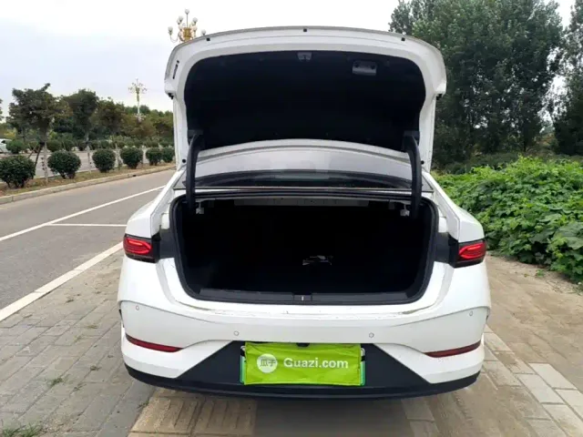 BYD Qin PLUS — Фото автомобиля 18