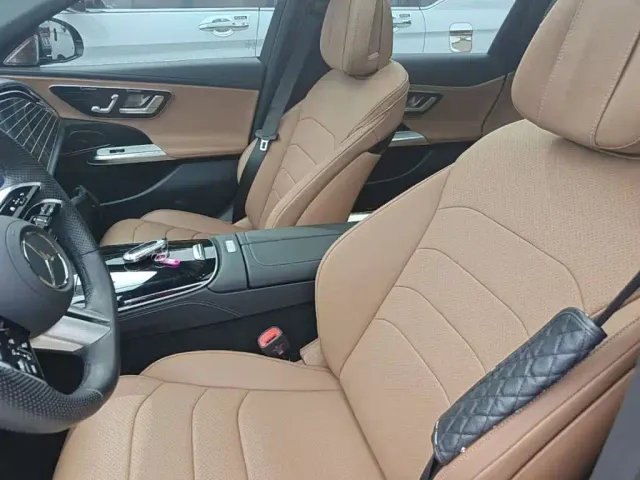 Mercedes-Benz E-Class — Фото автомобиля 15