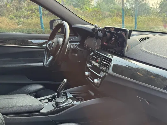 BMW 6 Series Gran Turismo — Фото автомобиля 6