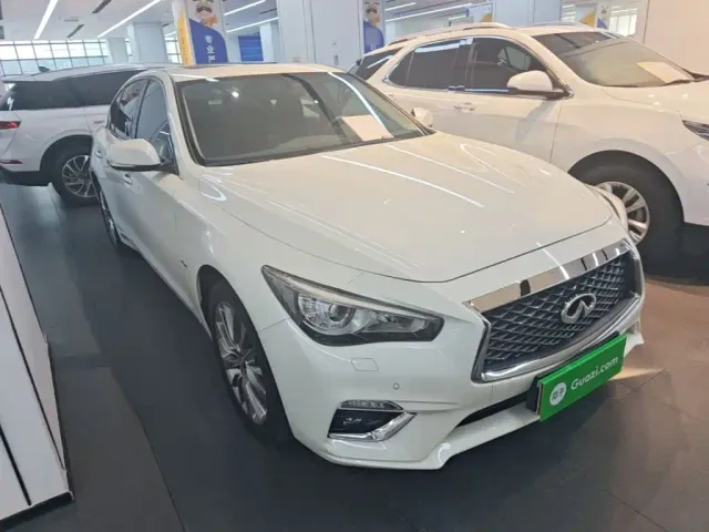 Infiniti Q50L — Фото автомобиля 3