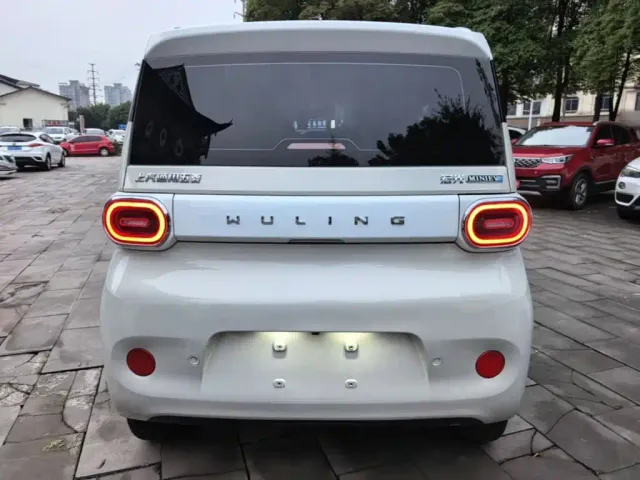 Wuling Hongguang Mini EV — Фото автомобиля 5