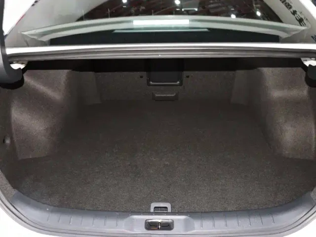 Nissan Teana — Фото автомобиля 17