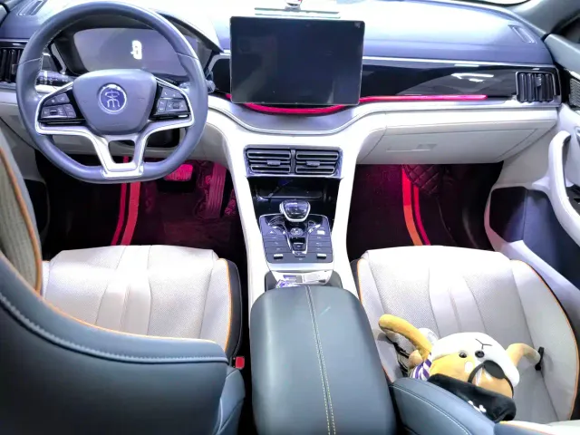 BYD Song PLUS — Фото автомобиля 8