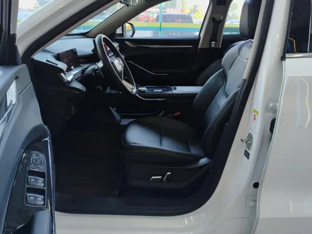 Haval H6 — Фото автомобиля 9