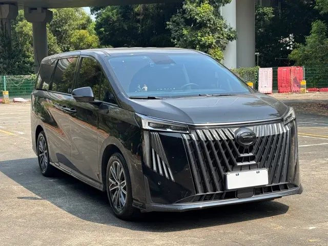 GAC Trumpchi E8 — Фото автомобиля 3