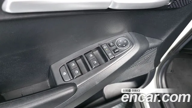 Kia Seltos Новый Seltos Бензин 2.0 2WD — Фото автомобиля 30