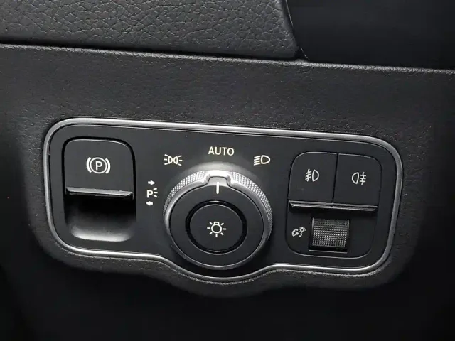 Mercedes-Benz GLA-Class — Фото автомобиля 21