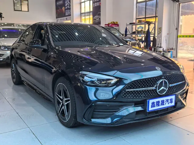 Mercedes-Benz C-Class — Фото автомобиля 3