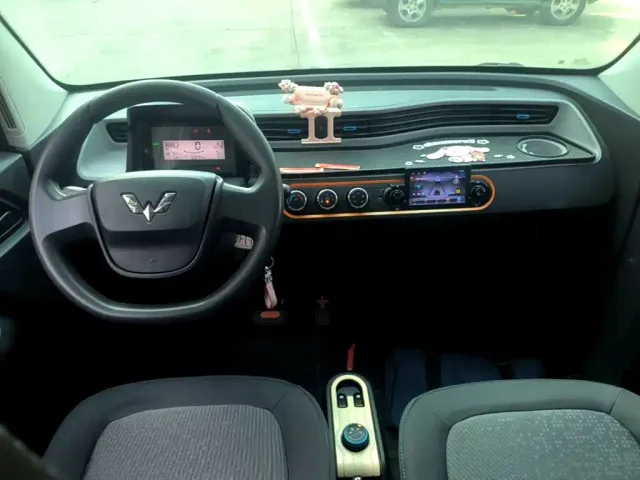 Wuling Hongguang Mini EV — Фото автомобиля 9