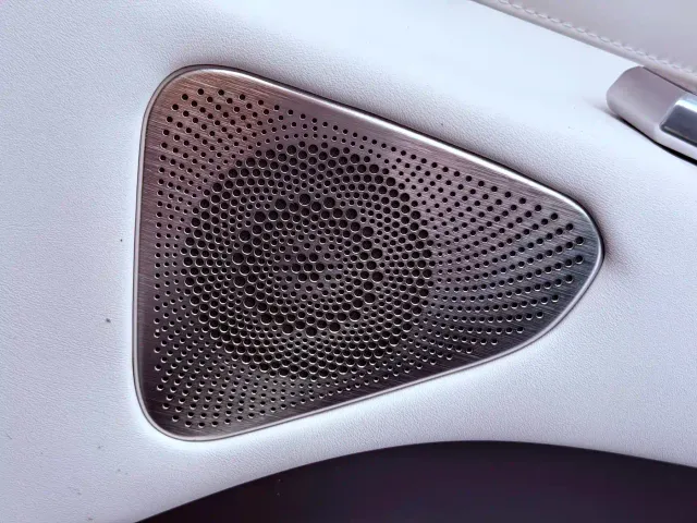 Denza Z9GT — Фото автомобиля 20