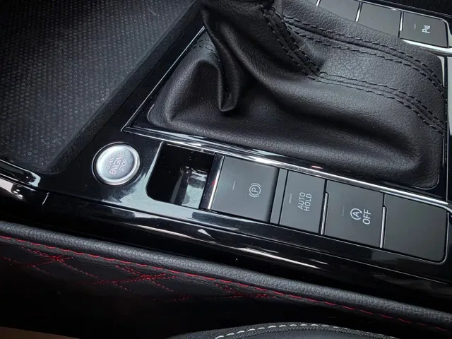 Volkswagen Passat — Фото автомобиля 15