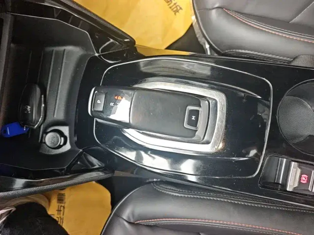 Peugeot 2008 — Фото автомобиля 13