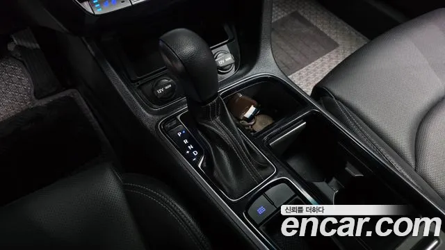 Hyundai Sonata — Фото автомобиля 9