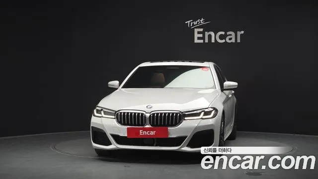BMW 5 Series G30 — Фото автомобиля 3