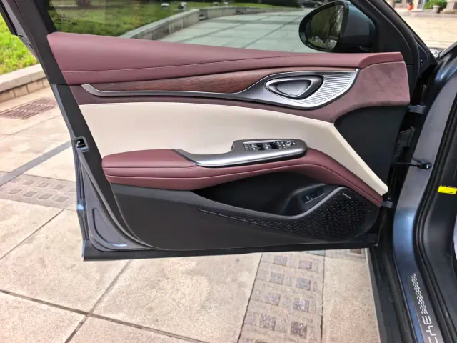 BYD Seal — Фото автомобиля 18