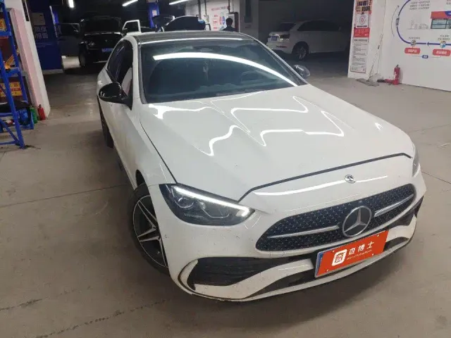 Mercedes-Benz C-Class — Фото автомобиля 3