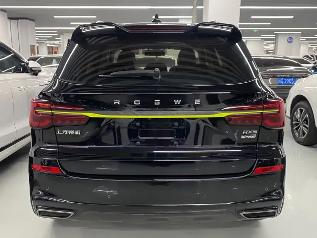Roewe RX5 — Фото автомобиля 15