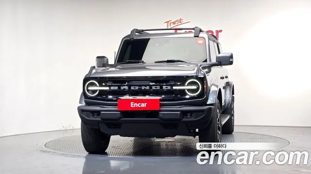Ford Bronco Generation 6 — Фото автомобиля 3