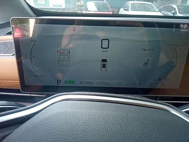 Maxus G50 PHEV — Фото автомобиля 11
