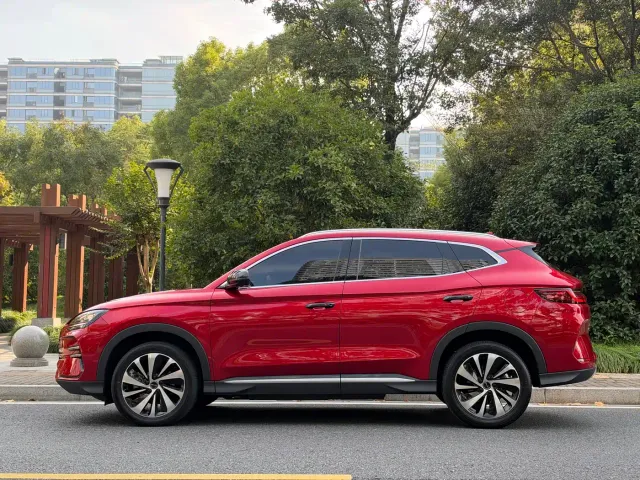 BYD Song PLUS — Фото автомобиля 4