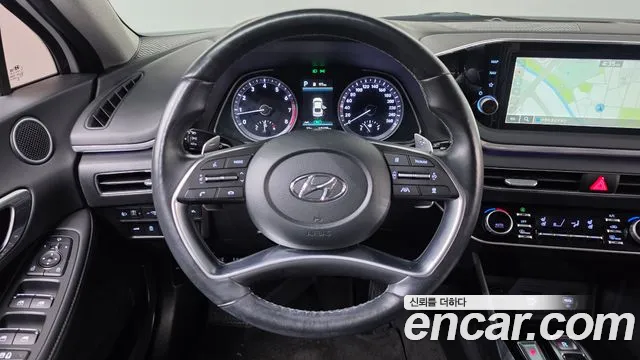 Hyundai Sonata — Фото автомобиля 18