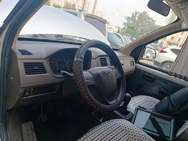 Wuling Rongguang S — Фото автомобиля 9