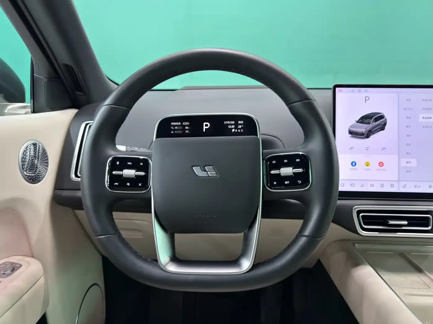 Li Auto Li Xiang L9 2025 Ultra Smart Renewal Edition — Фото автомобиля 22