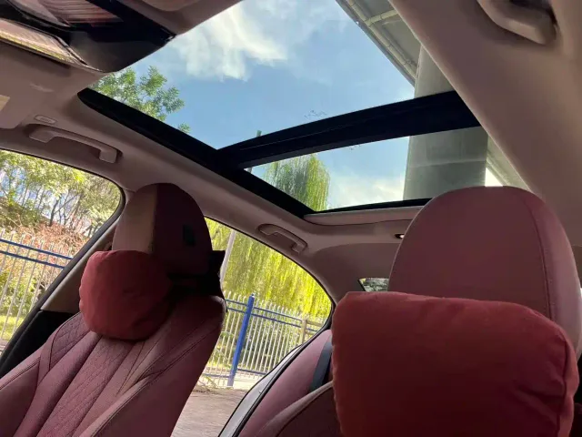 BMW 3 Series — Фото автомобиля 13