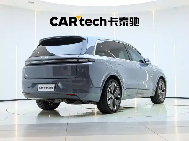 Li Auto L8 — Фото автомобиля 7