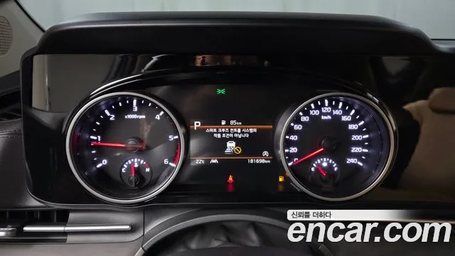 Kia Carnival 4th Gen — Фото автомобиля 11