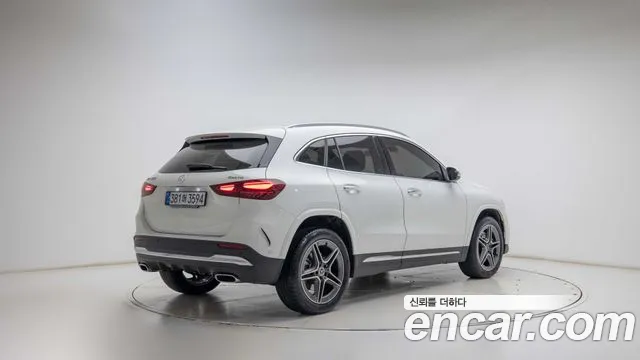 Mercedes-Benz GLA-Class H247 — Фото автомобиля 2