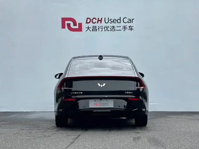 Wuling Starlight — Фото автомобиля 4