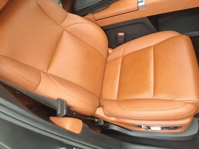 Li Auto L8 — Фото автомобиля 24